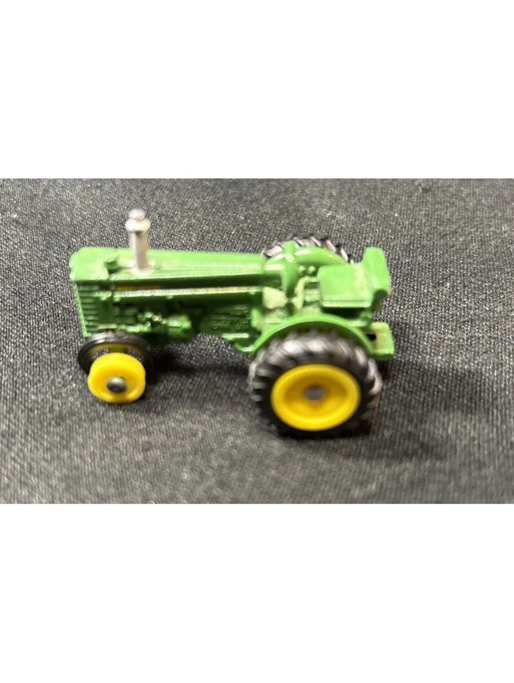 Vintage ERTL John Deere Tractor 3282G Diecast Green Farm Equipment Toy Tractor